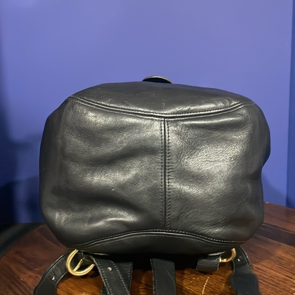 Coach Black Backpack Magnet Made In USA Gold Hardware Vintage Leather Authentic - Picture 6 of 9